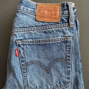 Levi’s medium wash wedgie jeans